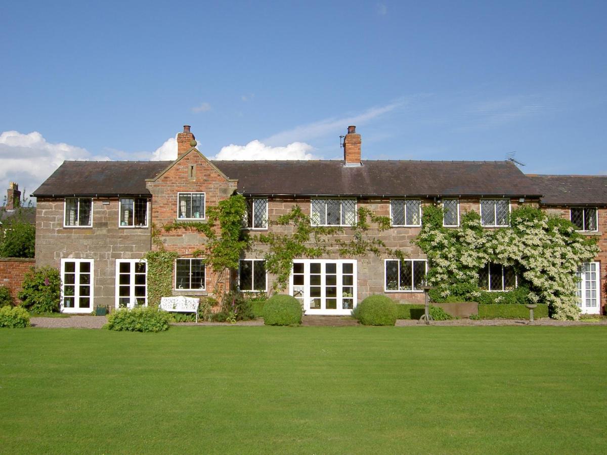 مبيت وإفطار Malpas  Manor Farm Egerton المظهر الخارجي الصورة