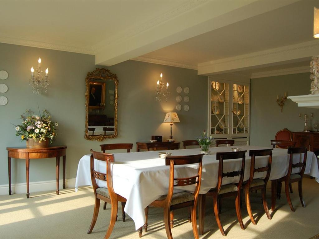 مبيت وإفطار Malpas  Manor Farm Egerton المظهر الخارجي الصورة